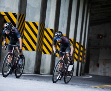 Cyclists testing the Giant TCR Advanced SL 0