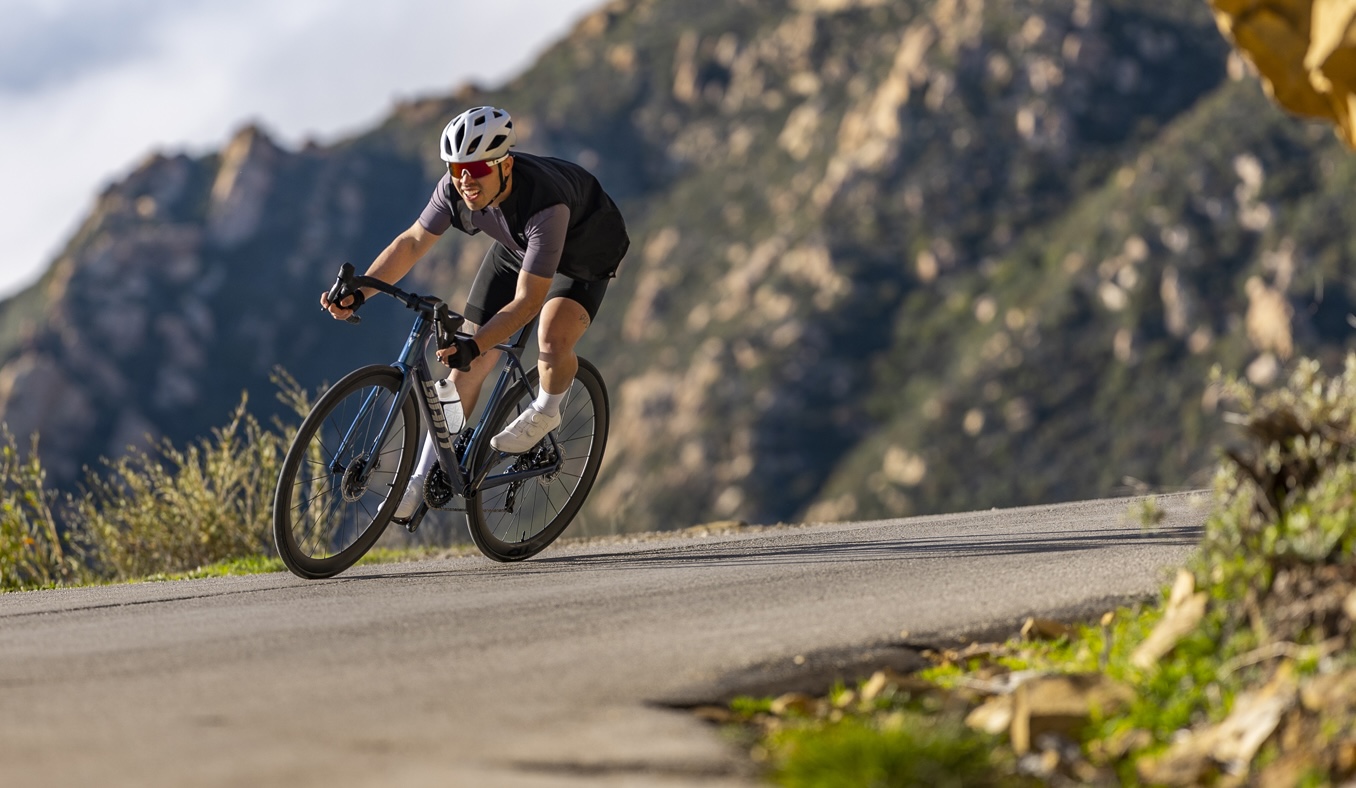 Summer’s Here – And So Are the Savings! Giant TCR Advanced Pro 0 AXS from Cadence Performance