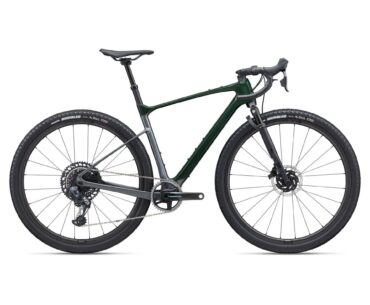 2024 Giant Revolt X Advanced Pro 0 Gravel Bike in Kelp Forest/Charcoal