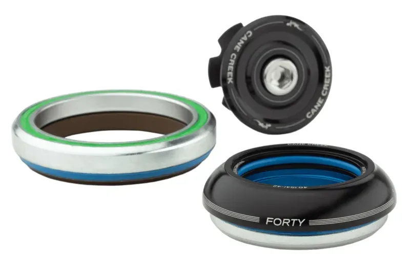 Cane Creek 40-Series IS42/28.6/H9 IS52/40 Short Cover Headset in Black