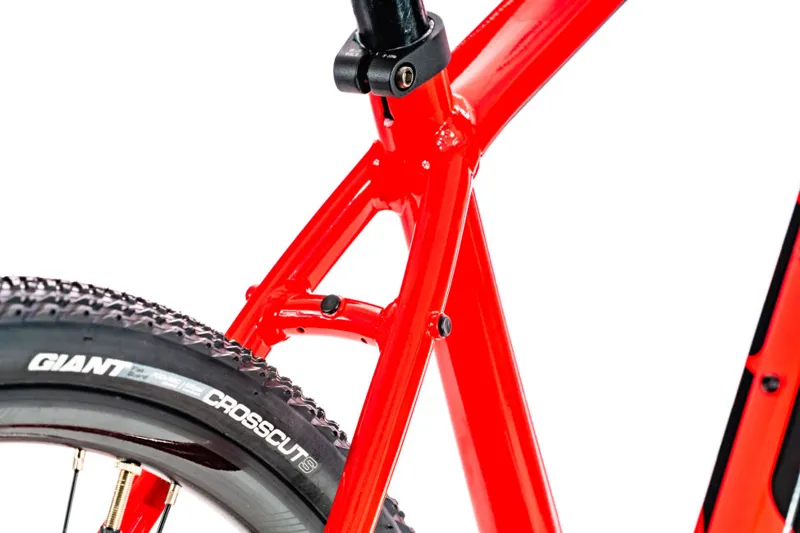 2020 Giant Roam 2 Disc Hybrid Bike in Red-1