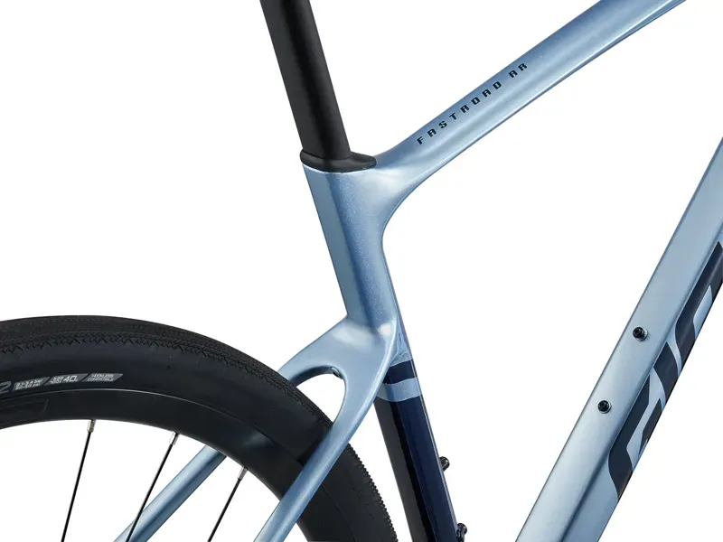 Giant FastRoad AR Advanced 2 Road Bike in Glacier Silver-3