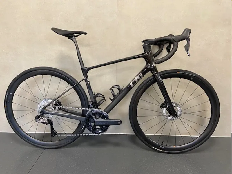 2024 Cosmetic Damage Avail Adv Pro 0 Small-3