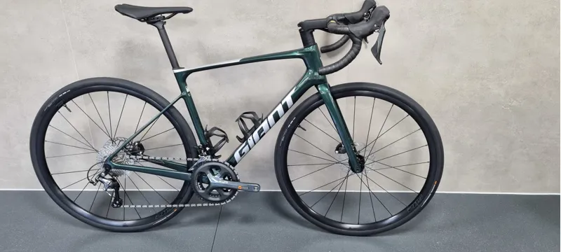 Cosmetic Damage Defy Adv 3 MD Kelp Fore Grn-1