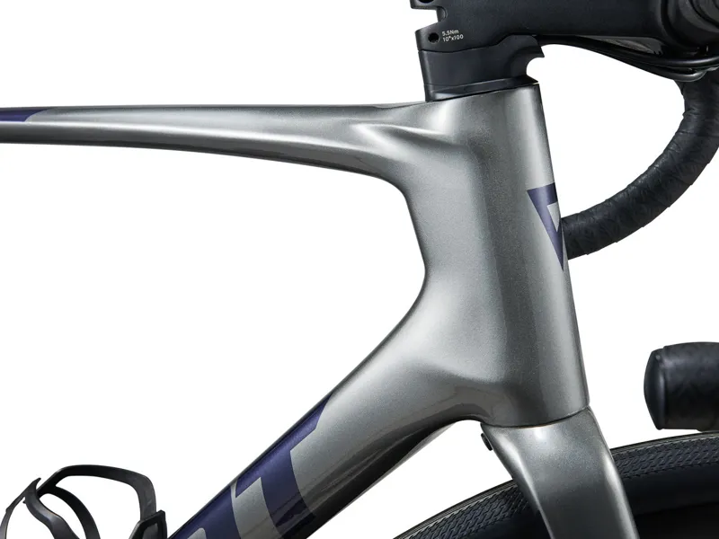 2024 Giant Defy Advanced 1 Road Bike in Charcoal/Milky Way-3
