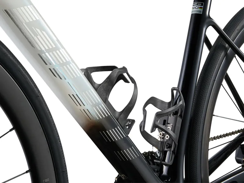 2024 Giant Defy Advanced Pro 1 Road Bike in Unicorn White-3