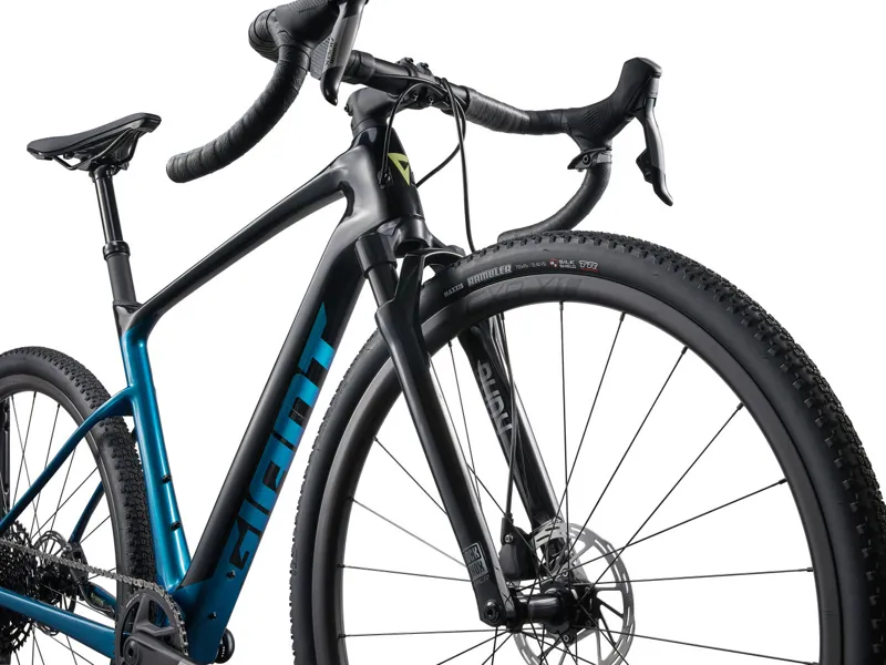 2024 Giant Revolt X Advanced Pro 2 Gravel Bike in Black/Sea Sparkle-2