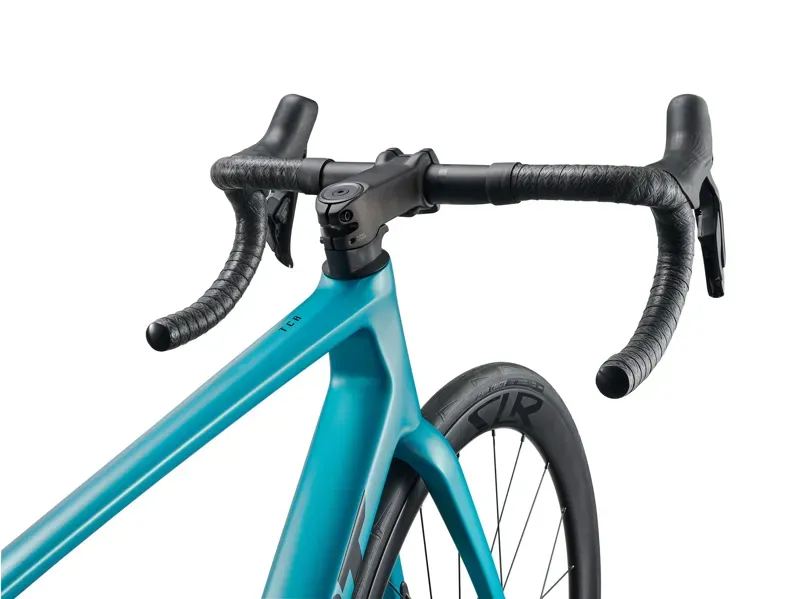 Giant TCR Advanced 0-PC Road Bike in Teal-2