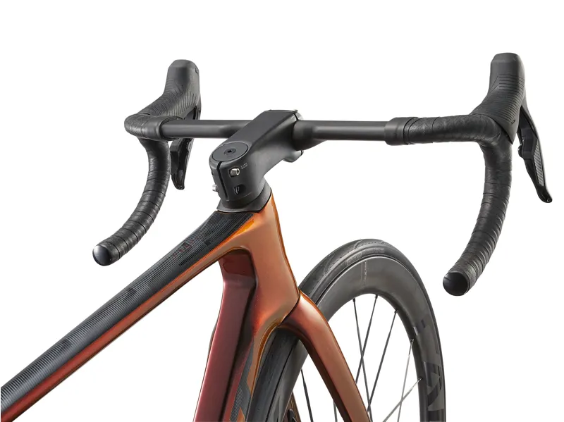 2025 Giant Propel Advanced SL 0-Red Road Bike In Gloss Black Lava-1