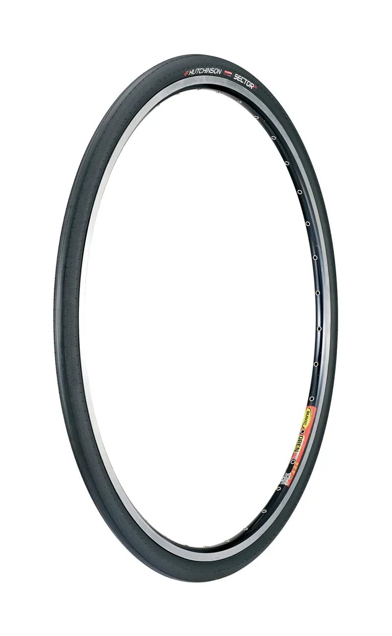 SECTOR ROAD TYRE BLK 700x32
