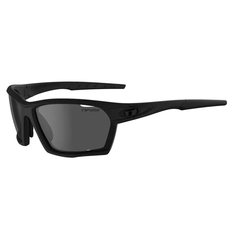 Tifosi Kilo Polarised Single Lens Sunglasses in Blackout/Smoke